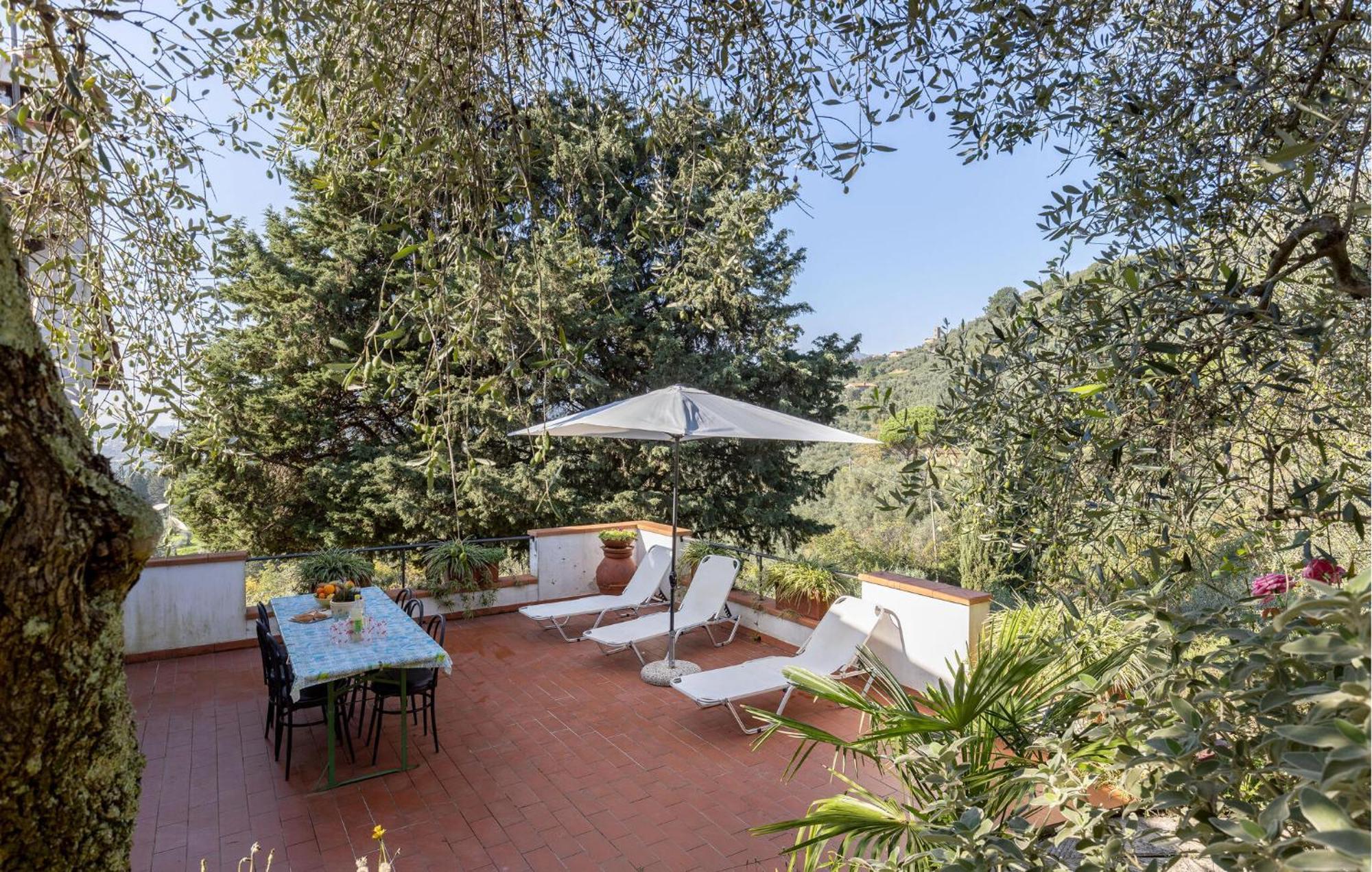 Beautiful Home In Uzzano Pt With Kitchen Zewnętrze zdjęcie