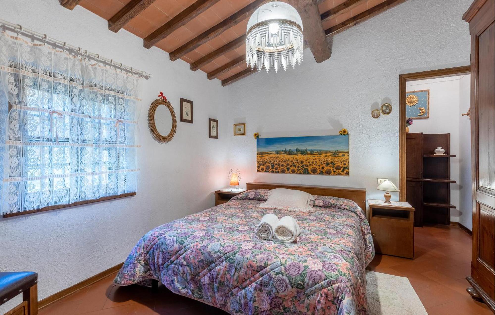 Beautiful Home In Uzzano Pt With Kitchen Zewnętrze zdjęcie